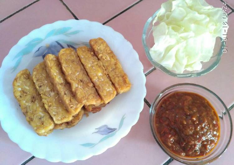 Bagaimana Membuat Sambal Terasi &amp; Tempe Goreng, Enak