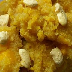 A picture of Mango suji sheera.