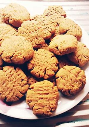 A picture of Peanut butter cookies.