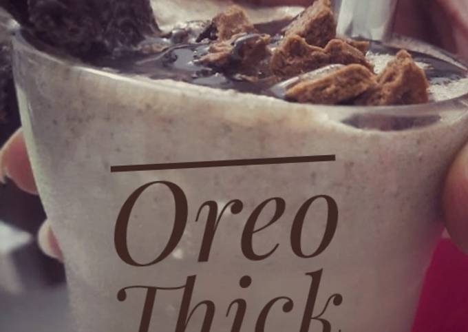 The Simple and Healthy Oreo Thick Shake