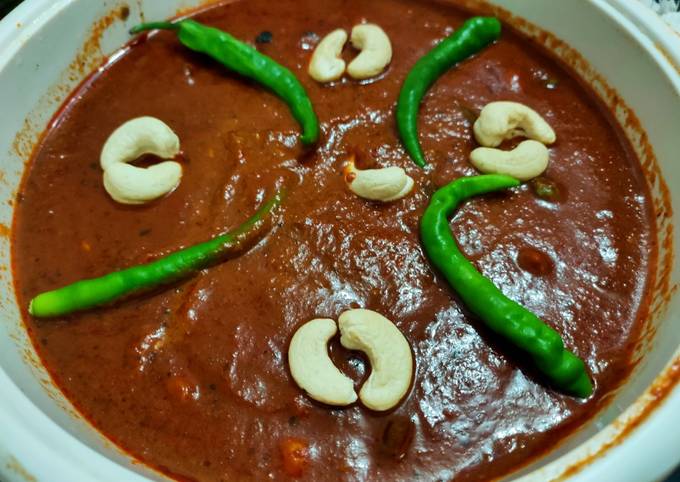 Cashew capsicum and peas curry Restaurant style