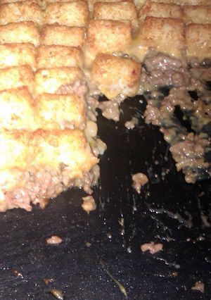 A picture of tator tot casserole.