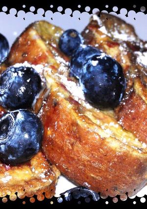 A picture of French toast.