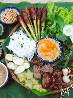 Hình của món Thịt nướng - Nem lụi.