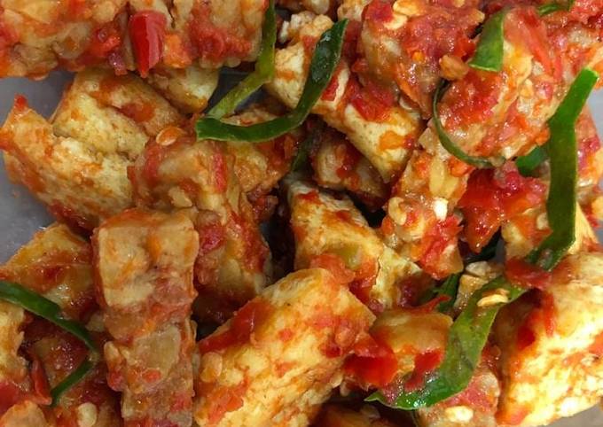 Orek tempe tahu daun jeruk