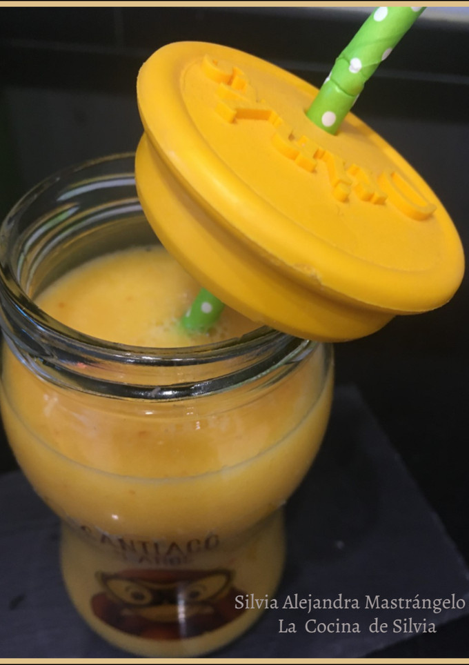 Una foto de Smoothie  frutal