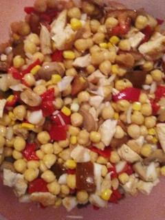Una foto de Ensalada de garbanzos con pechuga de pollo