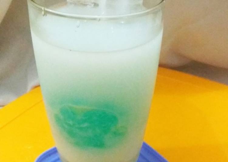 Agar jeli kuah susu