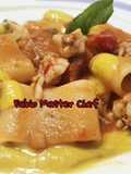 Paccheri con Scampi sfumati al Cognac e Pesto di Fiore di Zucchine