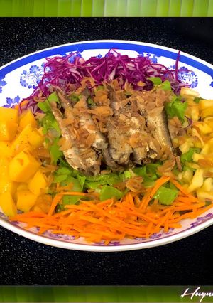 Hình của món Salad Sắc Màu Âu Á.