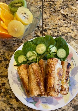 A picture of Chả Giò Sandwich.