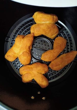 รูปของ ปาท่องโก๋ในหม้อทอด ทำง่ายใน 5-7 นาที