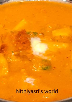 A picture of Paneer butter masala.