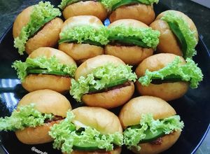 Gambar Burger Malaysia (Pau Sambal)