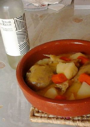 Foto principal de Pavo guisado en su salsa con patatas y zanahorias