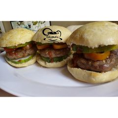 A picture of Burger.