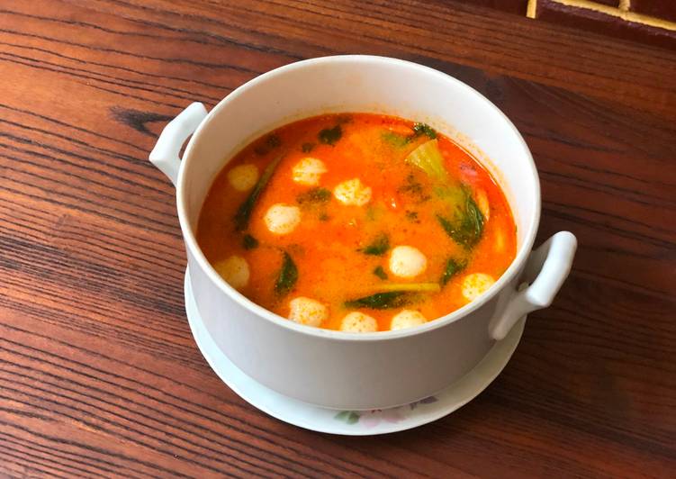Sup Tom Yam