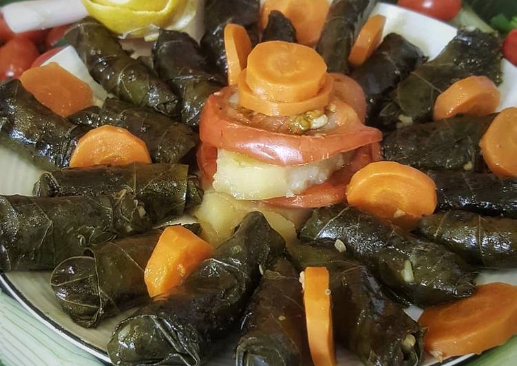ورق عنب بزيت