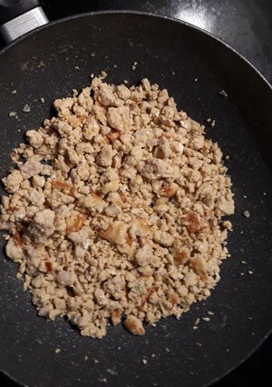 Hình của món Thịt xay rang trứng.