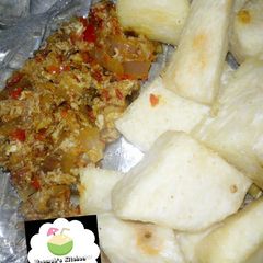 Yam and egg sauce A picture of Yam and egg sauce.