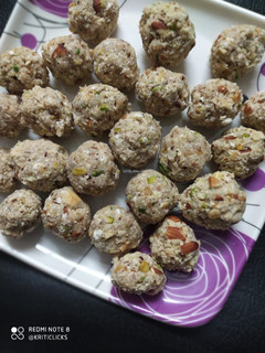 ड्राई फ्रूट लड्डू (Dry Fruit Laddu recipe in Hindi) रेसिपी मुख्य फोटो