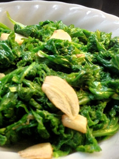 蒜炒Mustard Greens青菜 的食譜成品照片