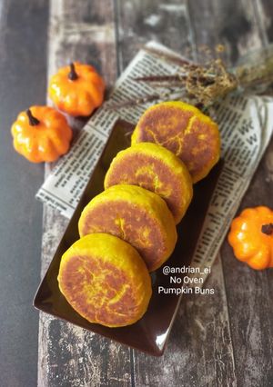 Foto resep No Oven Pumpkin Buns (Eggless)