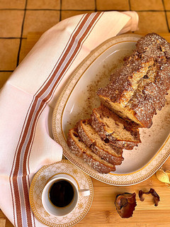 Foto di Plumcake alla banana 🍌 marmorizzato al cacao con cioccolato alle nocciole 🍫