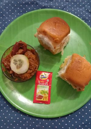A picture of Pav bhaji.