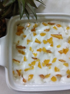 A picture of Pineapple Crunch Delight.