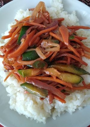 Una foto de Arroz con vegetales sin TACC - GlutenFree - Apta celíacos