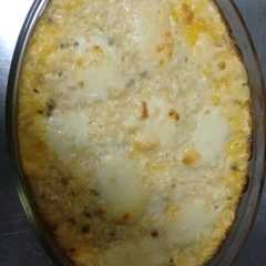 Una foto de Pastel de arroz y pollo
