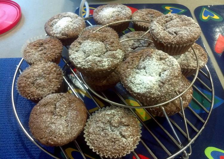 Raspberry &amp; Chocolate Cupcakes