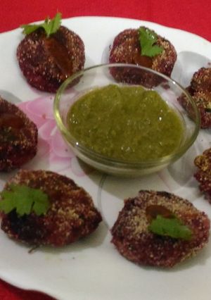 A picture of Amla beetroot tikki.