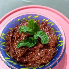 A picture of Schezwan sauce.
