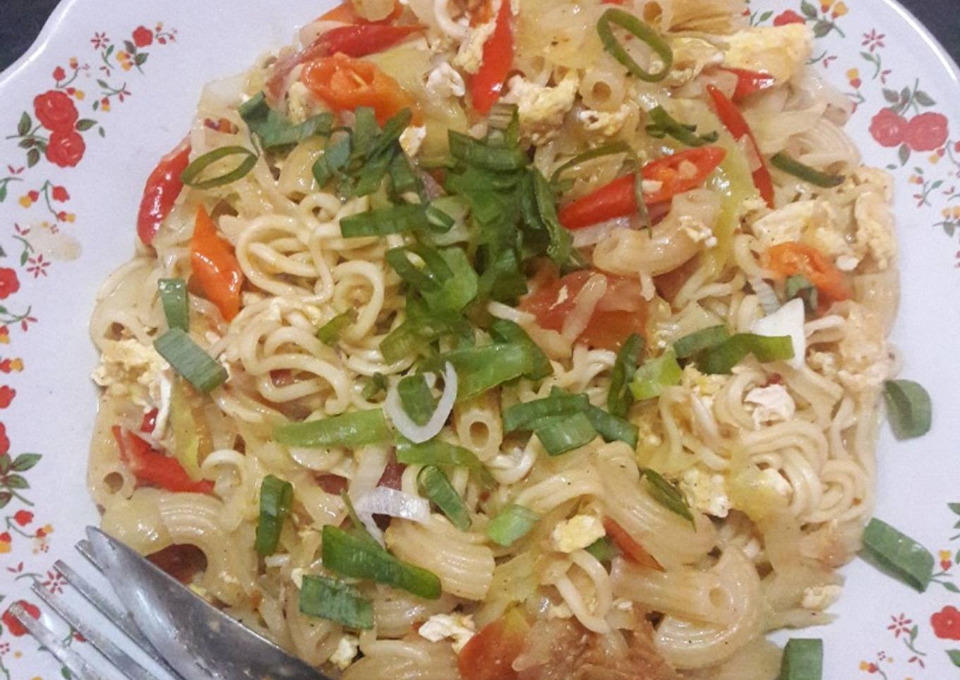 Mie rebus bikin melek