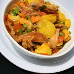 A picture of Chicken and Veggies sauce.