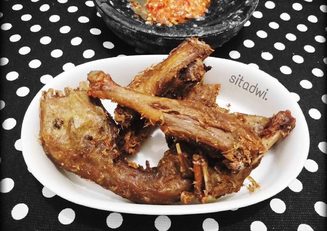 Bebek Goreng