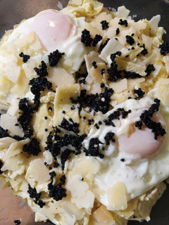 Una foto de Papardele tartufo parmigiano al estilo Tagliatella