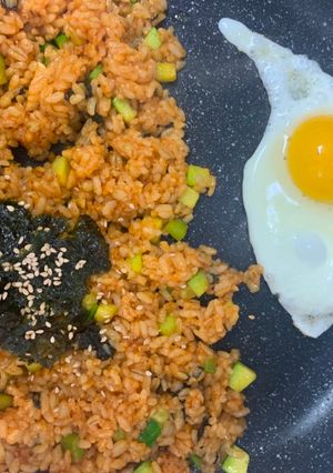 Foto resep Yachae Pokkeumbab (Nasi Goreng Sayur) Ala Anak Kos Korea