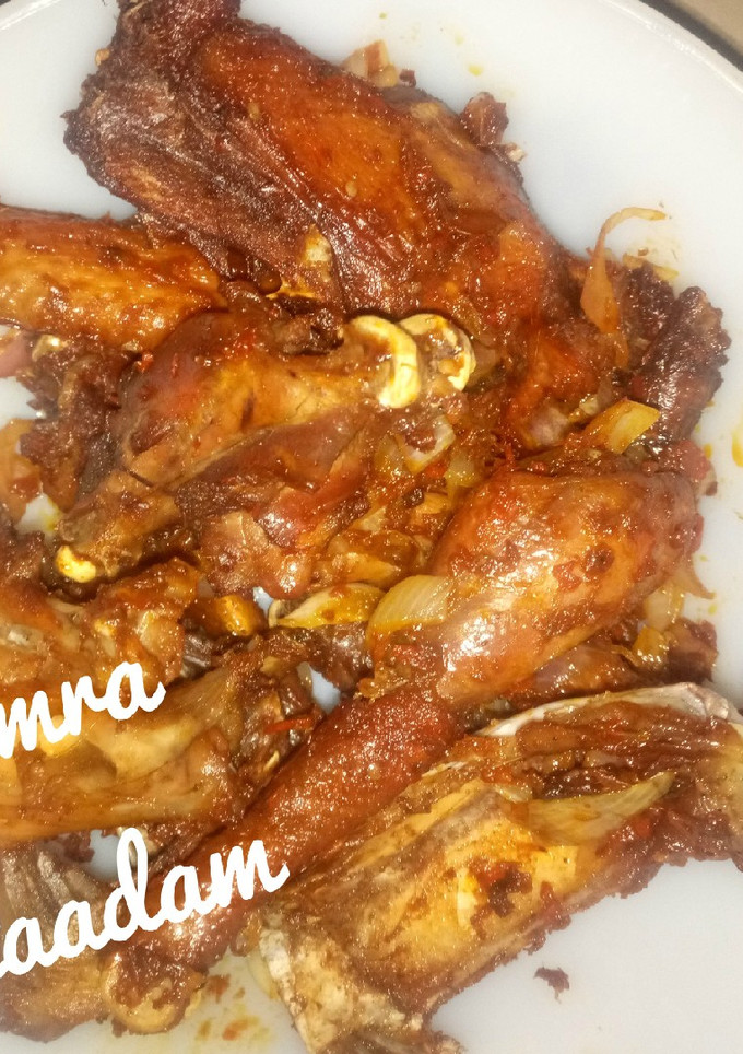 A picture of Peppered chicken.