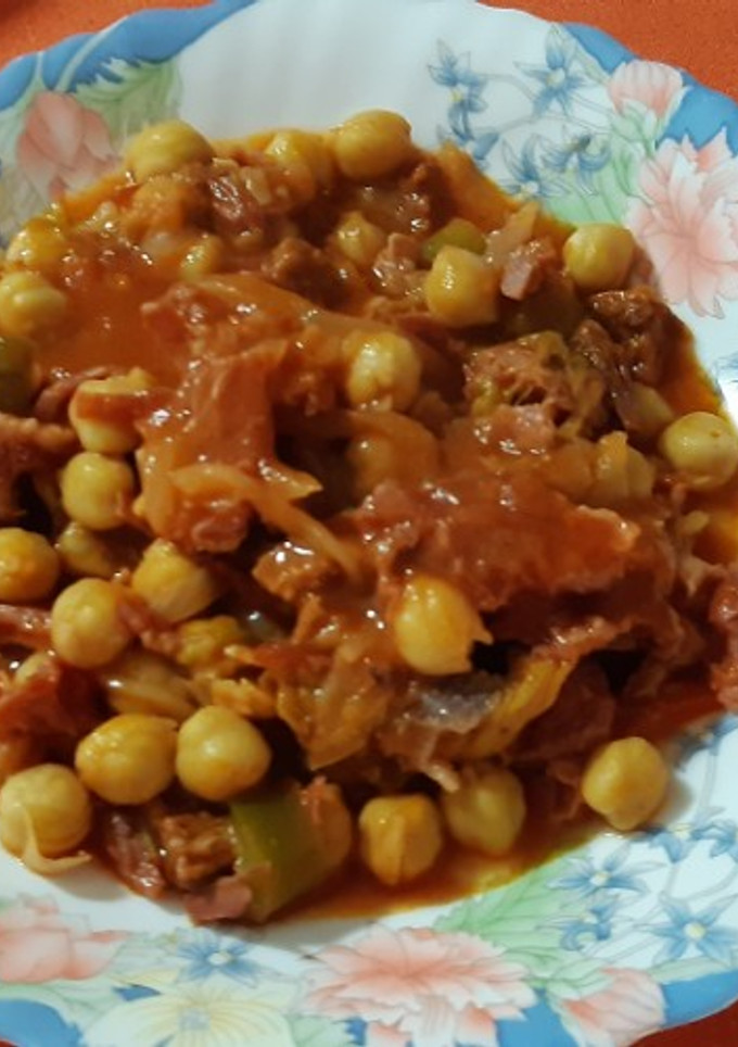 Una foto de Garbanzos con codillo (aprovechamiento)