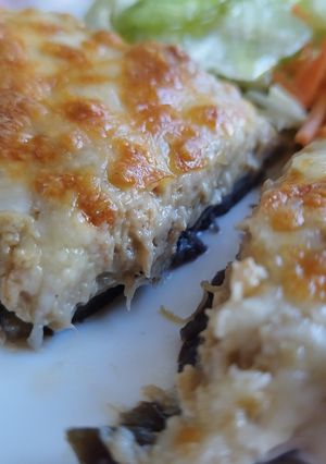 Una foto de Berenjenas rellenas de atún y bechamel