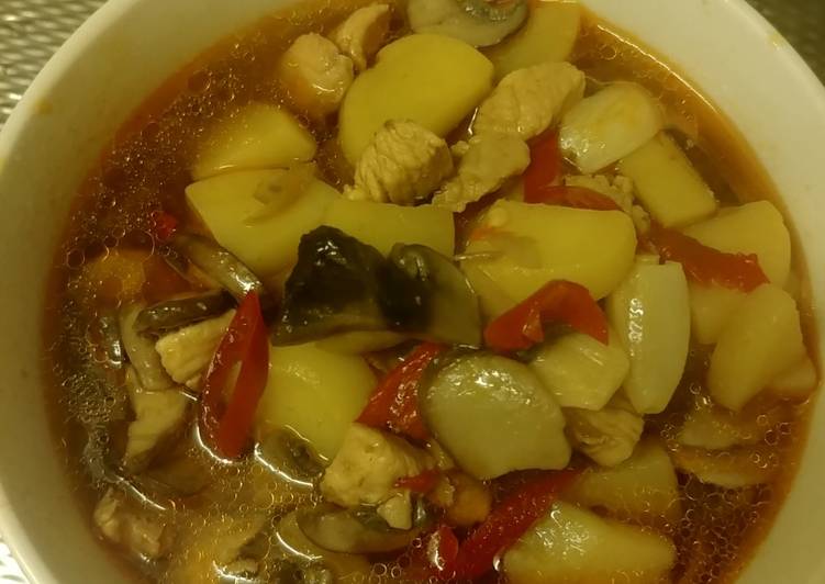 Resep Sup: Jamur + Kentang + Ayam, Lezat Sekali