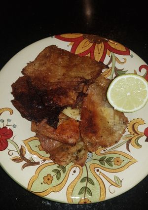 A picture of Chicharrón de Pollo.