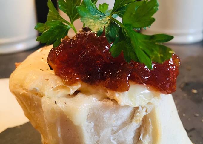 Goats Cheese and Red Onion Chutney Breads