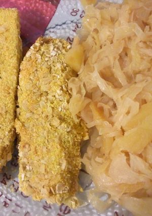Una foto de Milanesas de berenjena y repollo agridulce