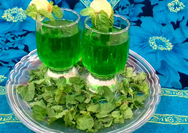 Recipe of Speedy Quice Lemonade Mint Sprig Drink #Cookpadapp #Drink_Competition