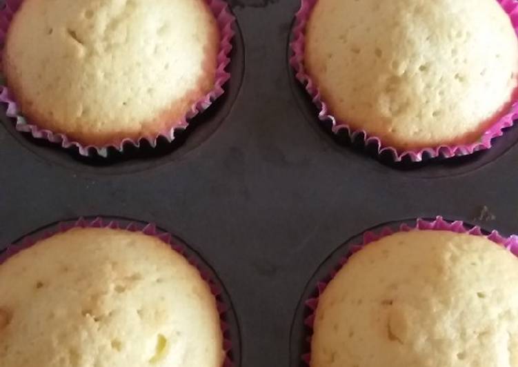 Steps to Make Quick Vanilla cup cake