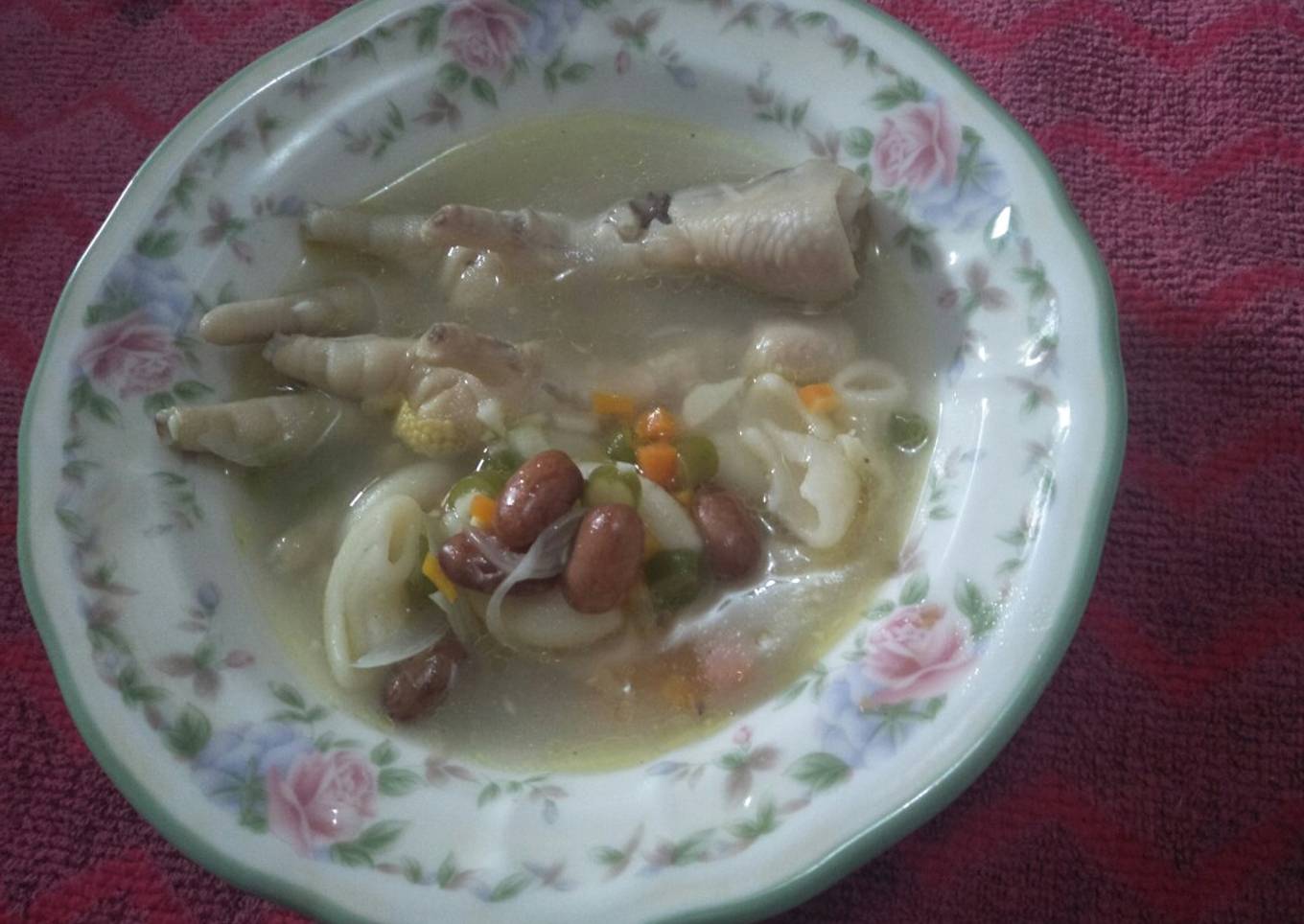 Sup makaroni ceker